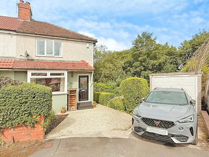 2 Bedroom Semi-Detached House For Sale In Valley Rise, Bramley, LS13