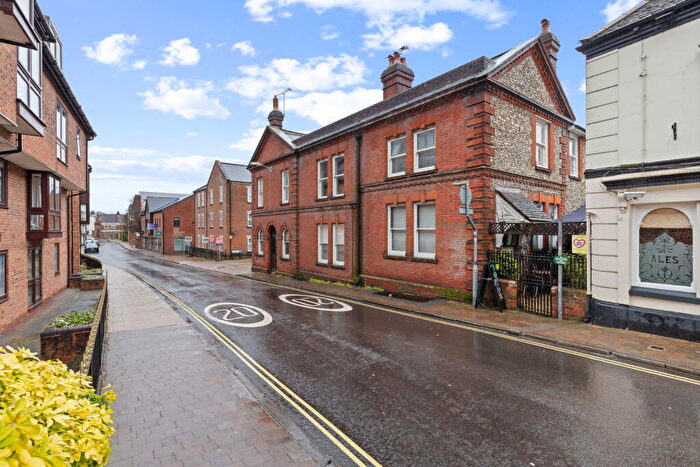 3 Bedroom Terraced House For Sale In Marston Gate, Winchester, SO23