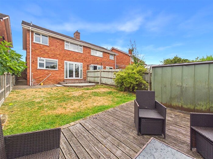 3 Bedroom Semi-Detached House For Sale In Sandford Way, Tuffley, Gloucester, Gloucestershire, GL4