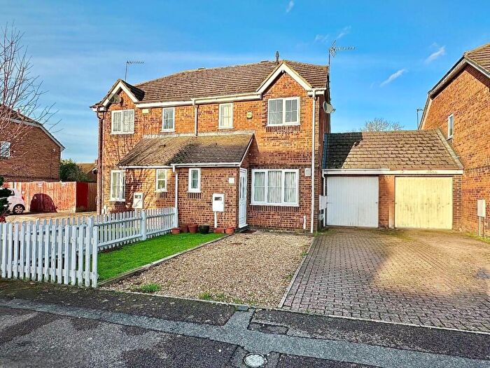 3 Bedroom Semi Detached House For Sale In Tapeley Gardens, East Hunsbury, Northampton, NN4