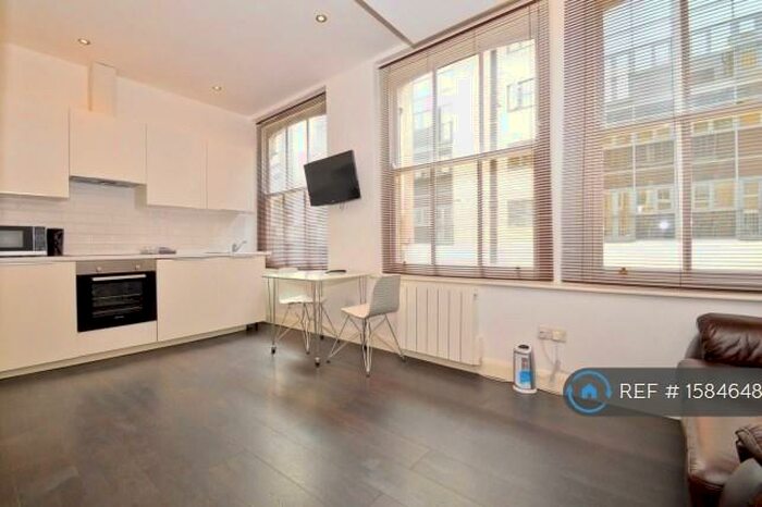Studio To Rent In London, London, EC2A