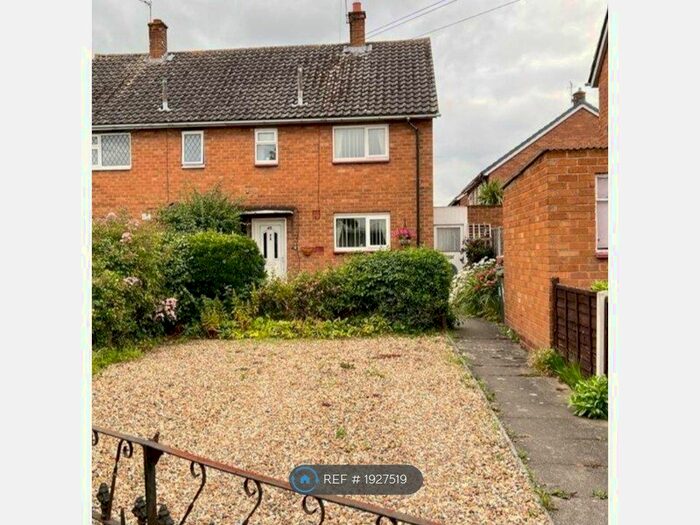 3 Bedroom Semi-Detached House To Rent In Lancaster Road, Shrewsbury, SY1