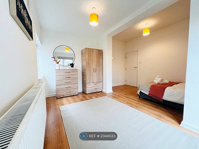 1 Bedroom Flat To Rent In Shaftesbury Road, London, N19