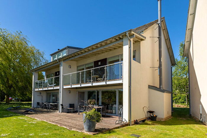 4 Bedroom Semi-Detached House For Sale In Clearwater, The Lower Mill Estate, GL7