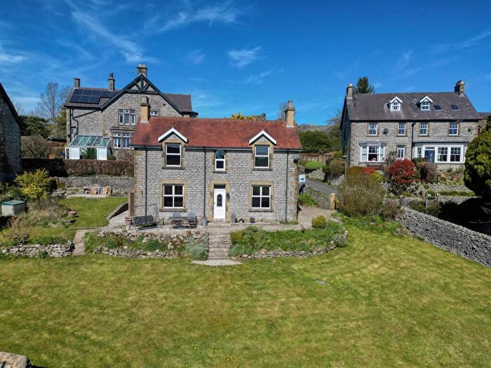 4 Bedroom Detached House For Sale In Brookleton, Youlgrave, Bakewell, DE45