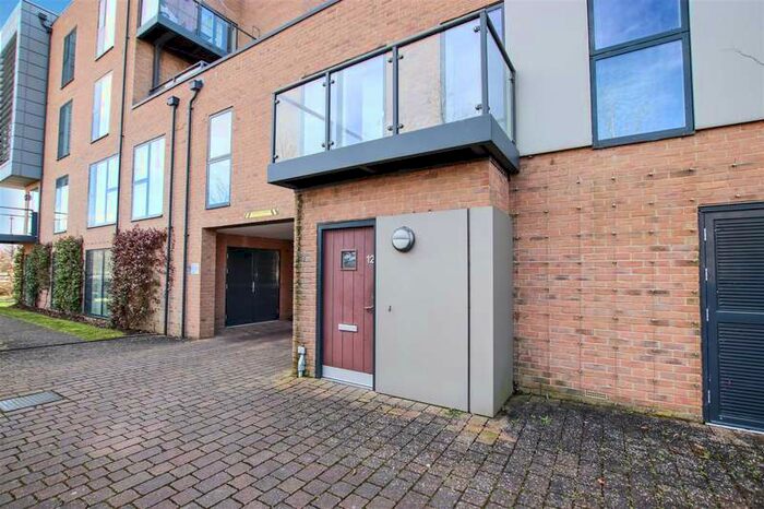 2 Bedroom Flat To Rent In 12 Hackett Houseglebe Fm Drtrumpingtoncambridge, CB2