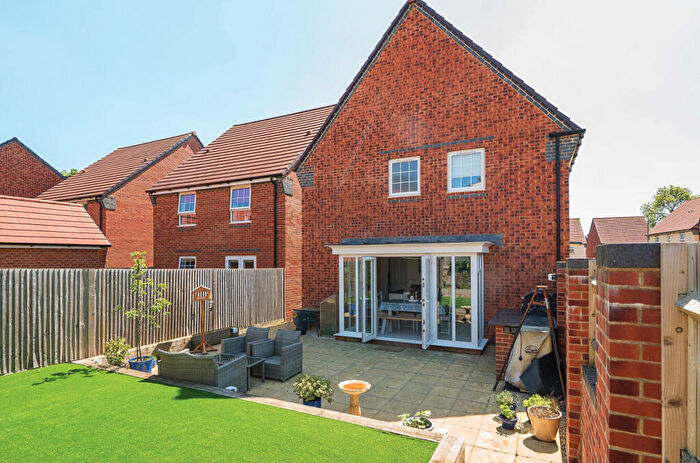4 Bedroom Detached House For Sale In Marshall Road, Ampfield, Romsey, Hampshire, SO51