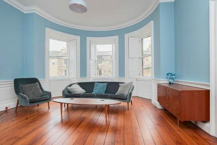 1 Bedroom Flat To Rent In Nicolson Street, Edinburgh, EH8