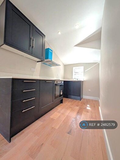 Studio To Rent In Connect Lane, Barkingside, Ilford, IG6