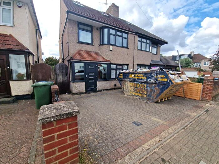 4 Bedroom Semi-Detached House To Rent In Eastleigh Avenue, Harrow, HA2