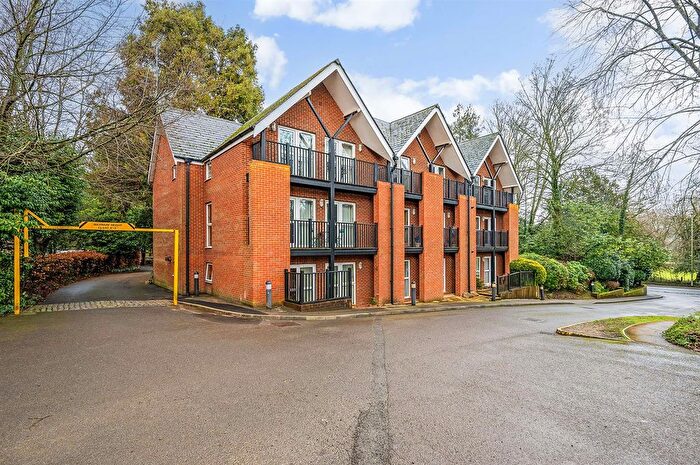 2 Bedroom Flat For Sale In St. Cross Road, Winchester, SO23
