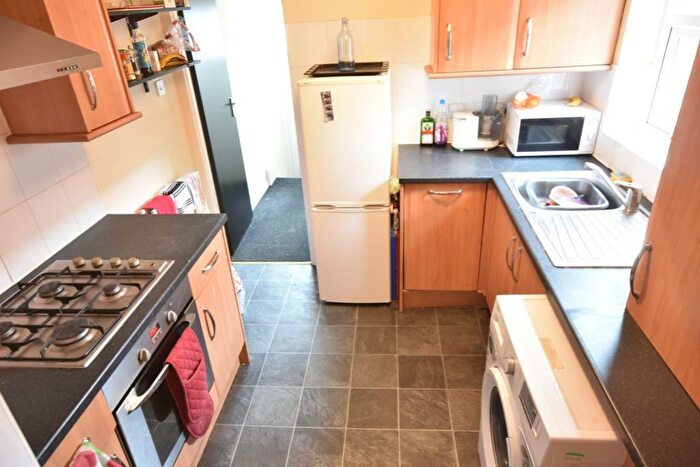 3 Bedroom Flat To Rent In Oakland Road, Jesmond, NE2