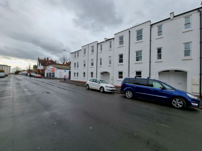 2 Bedroom Town House To Rent In Rai Court, Beauchamp Road, Leamington Spa, CV32