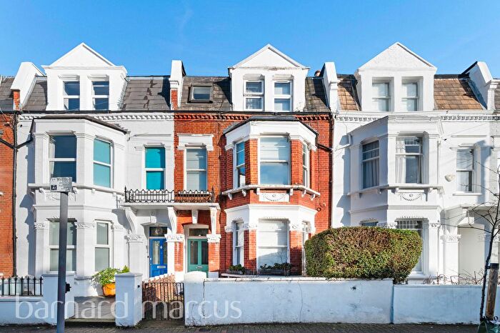 2 Bedroom Flat To Rent In Norroy Road, London, SW15