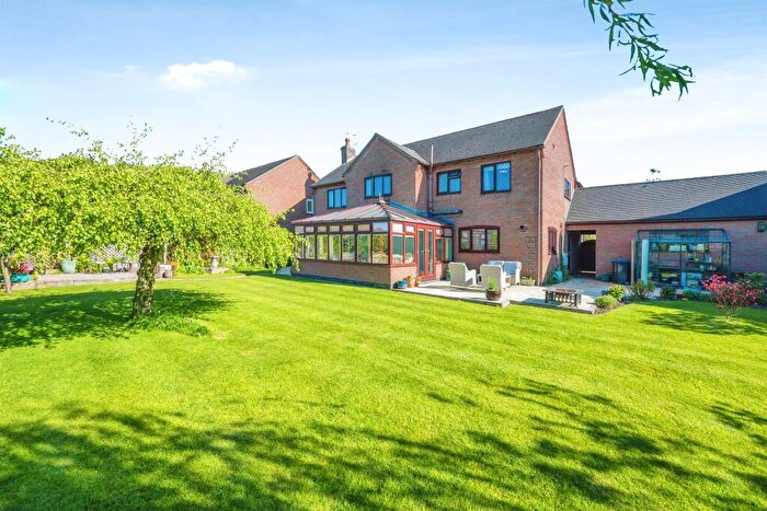 6 Bedroom Detached House For Sale In Cavendish Drive, Ashbourne, DE6