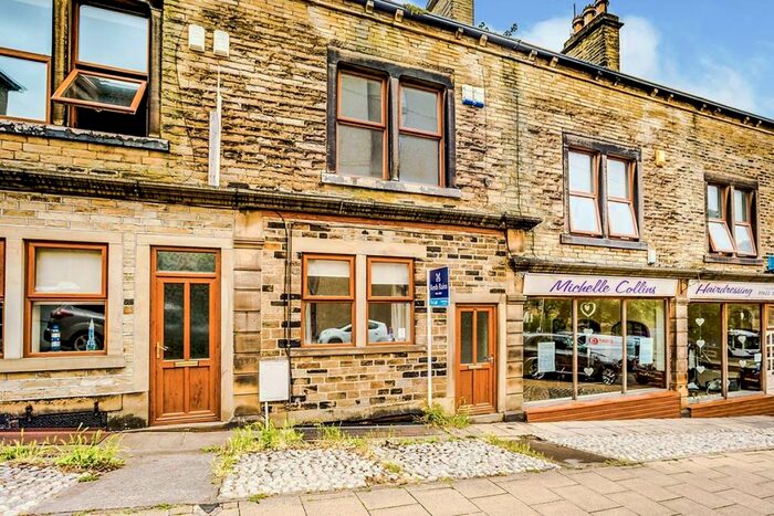 2 Bedroom Apartment To Rent In Elland, West Yorkshire, HX5