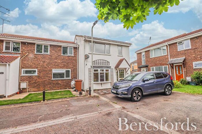 3 Bedroom End Of Terrace House For Sale In Bluebell Green, Chelmsford, CM1