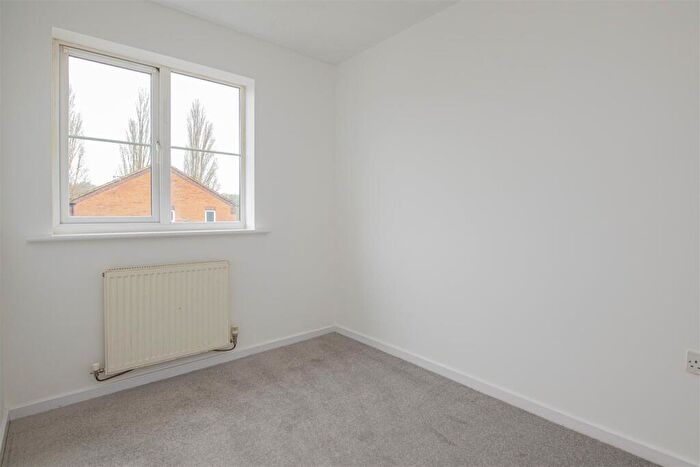 3 Bedroom End Of Terrace House For Sale In Lowry Close, Corby, NN18