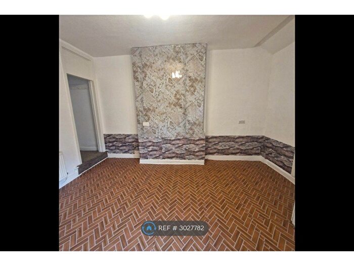 2 Bedroom Terraced House To Rent In Maybury St, Manchester, M18