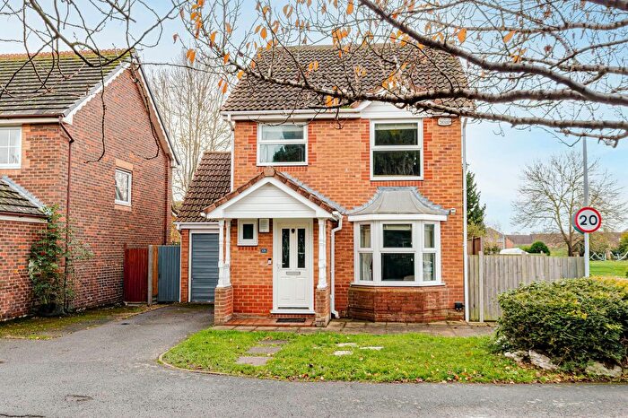 3 Bedroom Detached House For Sale In Bysing Wood Road, Faversham, ME13