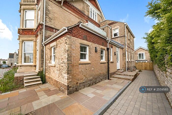 3 Bedroom Flat To Rent In Massandra Court, Weymouth, DT4