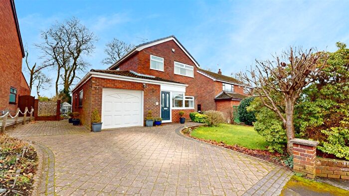 3 Bedroom Detached House For Sale In Heyes Avenue, Rainford, St. Helens, WA11