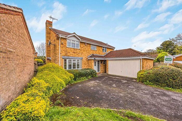 4 Bedroom Detached House For Sale In West End, Southampton, SO18