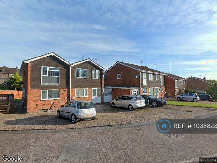 5 Bedroom Detached House To Rent In Devon Road, Luton, LU2