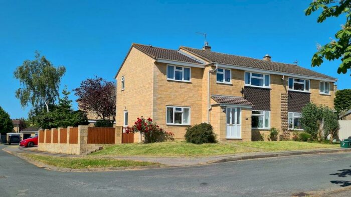 4 Bedroom Semi-Detached House To Rent In Three Sisters Lane, Prestbury, GL52