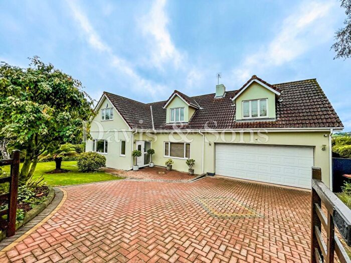 4 Bedroom Detached House For Sale In Lower Road, Llandevaud, Newport., NP18