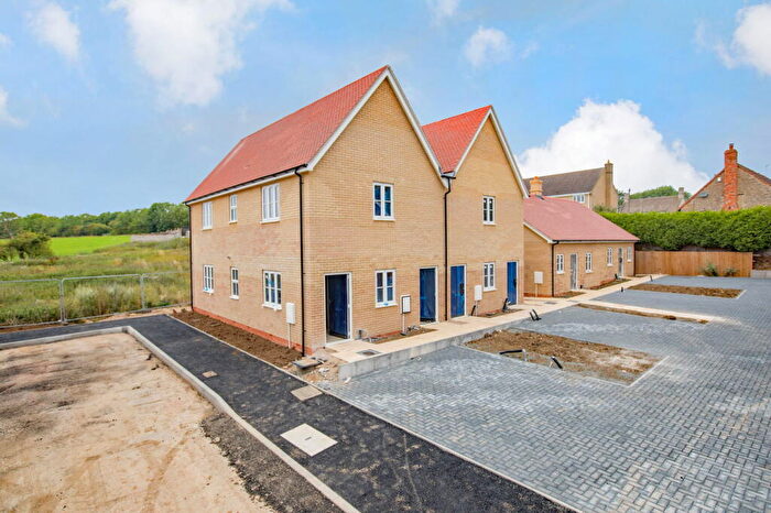 1 Bedroom Maisonette For Sale In Glebe Rise, Church Street, Weldon, NN17