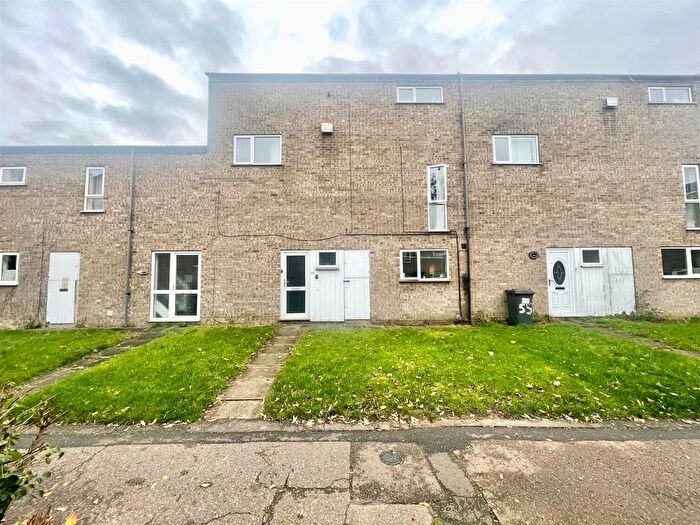 6 Bedroom Property For Sale In Barnstock, Bretton, Peterborough, PE3