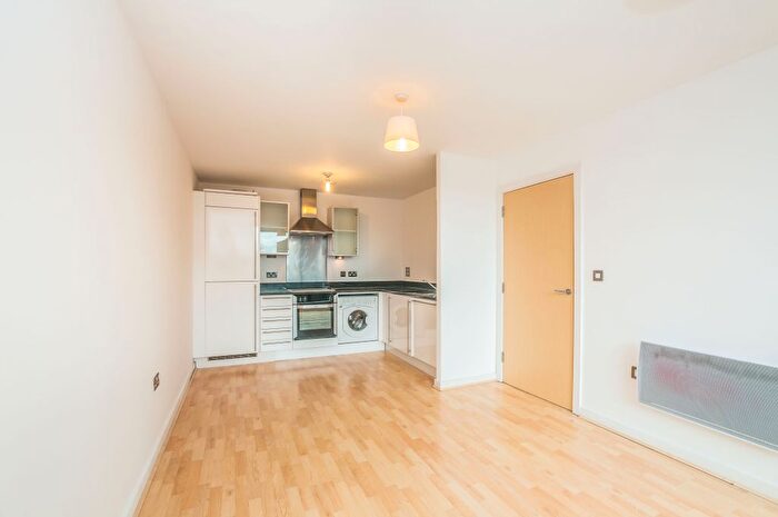 1 Bedroom Flat To Rent In Providence Place, Maidenhead, SL6