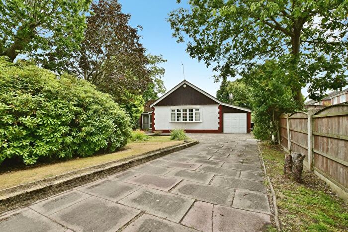 3 Bedroom Bungalow For Sale In Cherry Tree Road, Cheadle Hulme, Cheadle, Greater Manchester, SK8