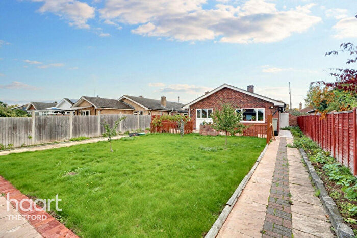 4 Bedroom Detached Bungalow For Sale In Aspal Lane, Beck Row, IP28