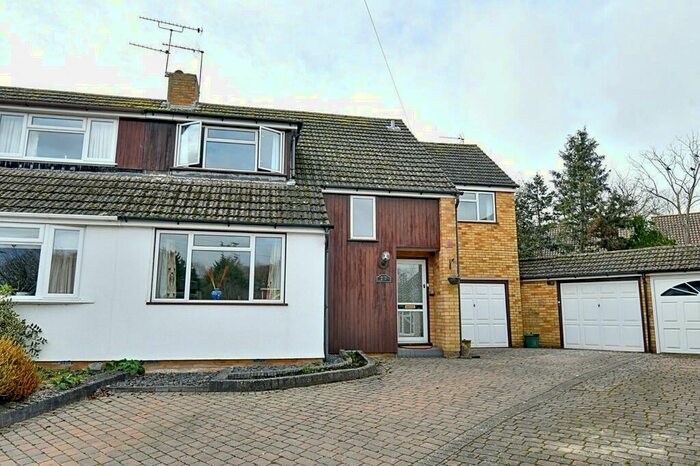 4 Bedroom Semi-Detached House To Rent In Rivershill, Watton At Stone, SG14