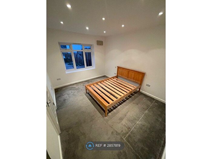 1 Bedroom Bungalow To Rent In The Drive, Thornton Heath, CR7