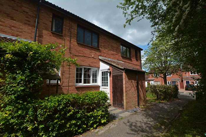 1 Bedroom Maisonette To Rent In Downland, Milton Keynes, Buckinghamshire, MK8