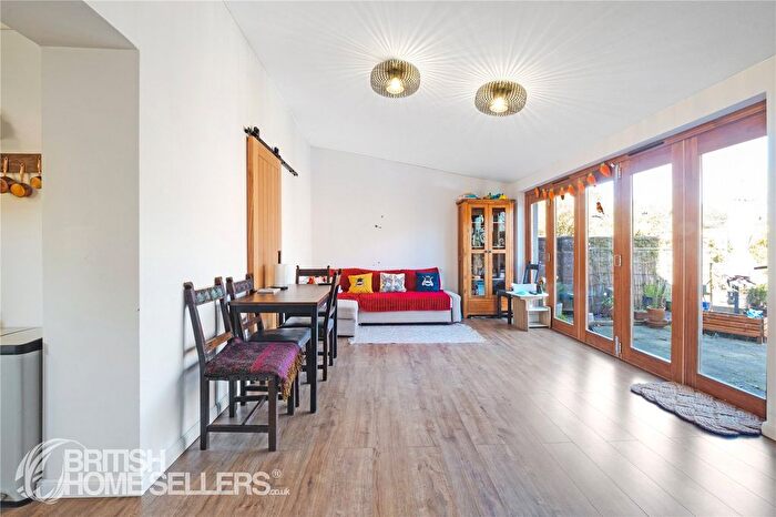 3 Bedroom End Of Terrace House For Sale In Loder Gardens, Worthing, West Sussex, BN14