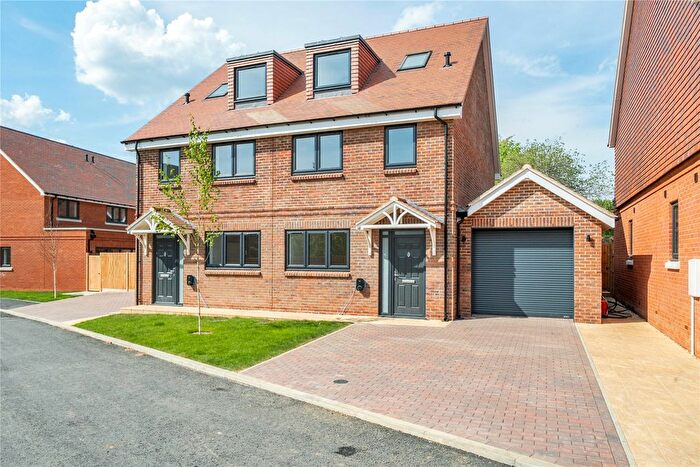 3 Bedroom Semi-Detached House For Sale In Hindhead, Surrey, GU26