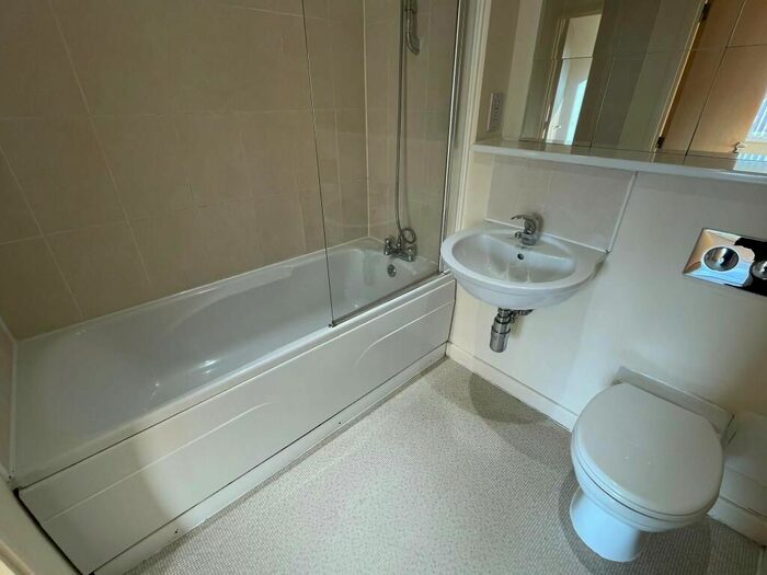 2 Bedroom Flat To Rent In Great Colmore Street, Birmingham, B15