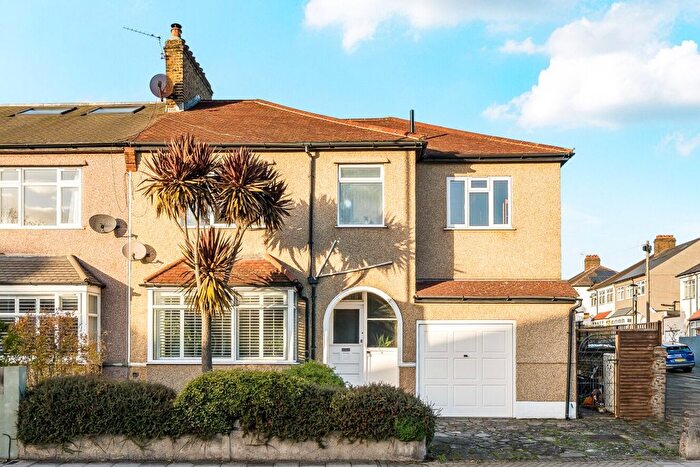 5 Bedroom Semi Detached House For Sale In Chudleigh Road, Brockley, London, SE4