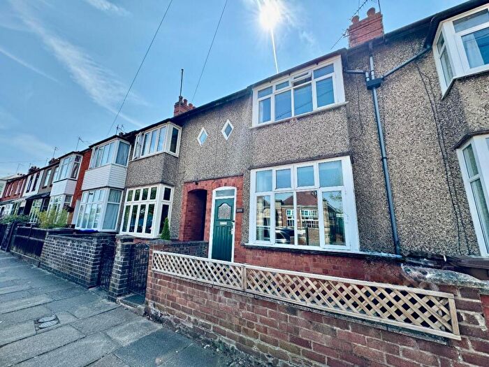 3 Bedroom Terraced House For Sale In Cedar Road East, Abington, Northampton, NN3