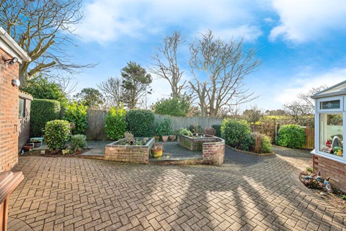 3 Bedroom Detached Bungalow For Sale In Orchard Close, Mundesley, Norwich, NR11