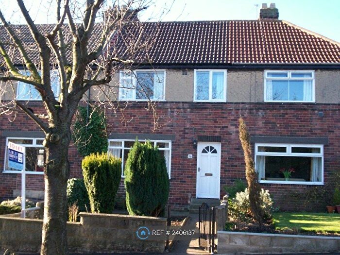 3 Bedroom Terraced House To Rent In Brownberrie Drive, Horsforth, Leeds, LS18