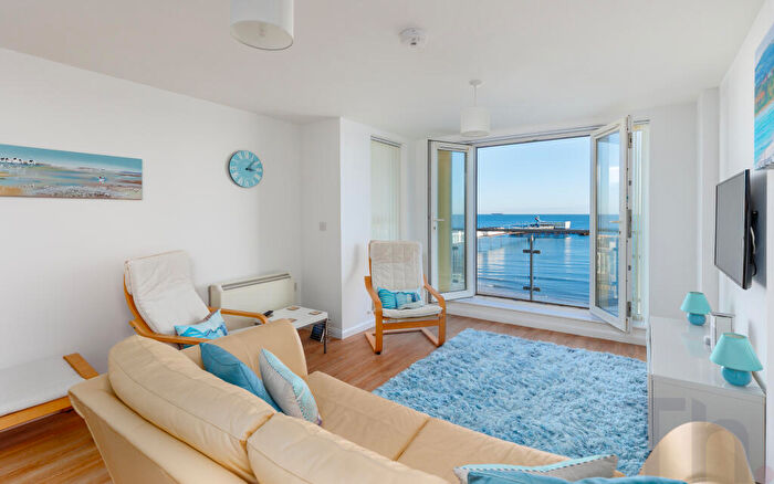 3 Bedroom Flat To Rent In Sandown, Isle Of Wight, PO36