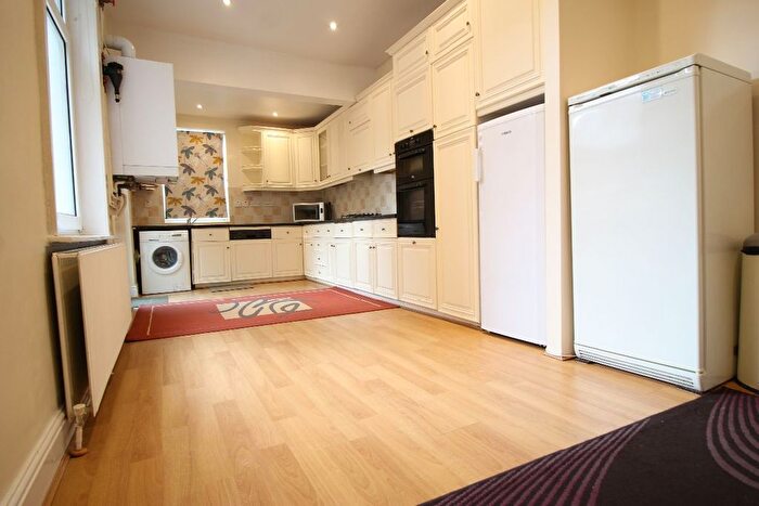 5 Bedroom Terraced House To Rent In Revidge Road, Blackburn, BB1