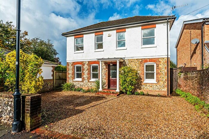 4 Bedroom Detached House For Sale In Poplar Road, Leatherhead, KT22