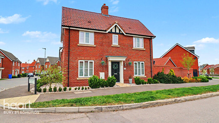 3 Bedroom Detached House For Sale In Saltsman Road, Bury St Edmunds, IP32