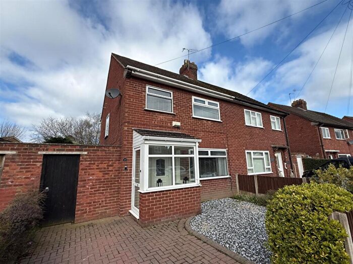 3 Bedroom Semi Detached House For Sale In Kings Drive, Thingwall, Wirral, CH61